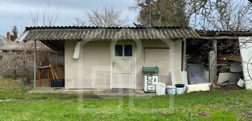 Zrekonštruovaný dom v obci Füzérradvány