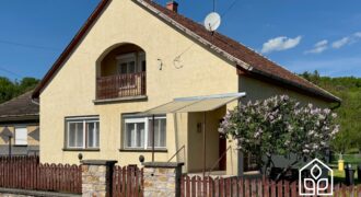 20 ročný dom v obci Füzérkomlós