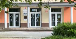 Garsónka – Komenského ulica, Staré Mesto
